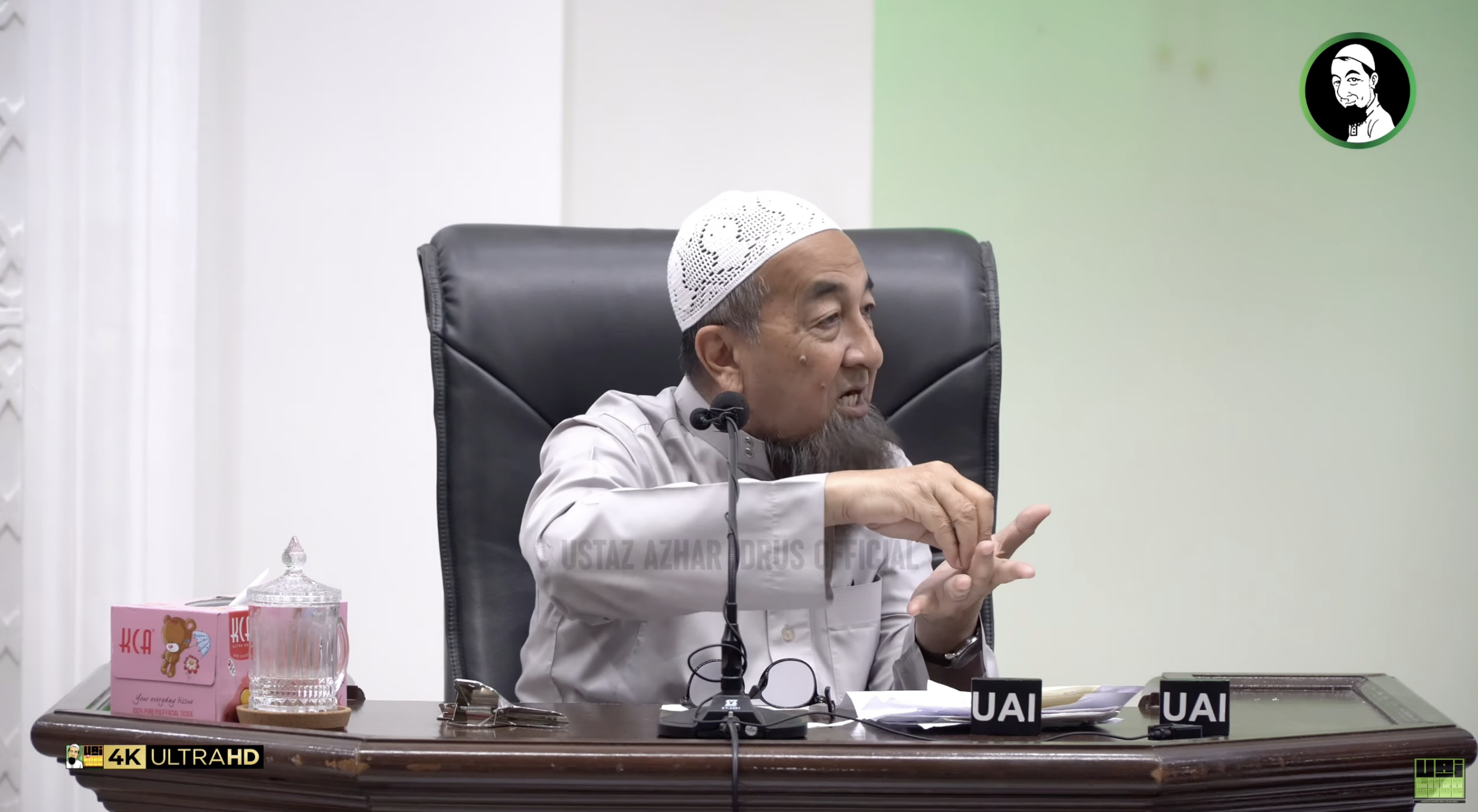 Istinjak Banyak Kali Tapi Masih Bau? Ustaz Azhar Idrus Kongsi Teknik Jari Tengah Untuk Pastikan Dah Bersih